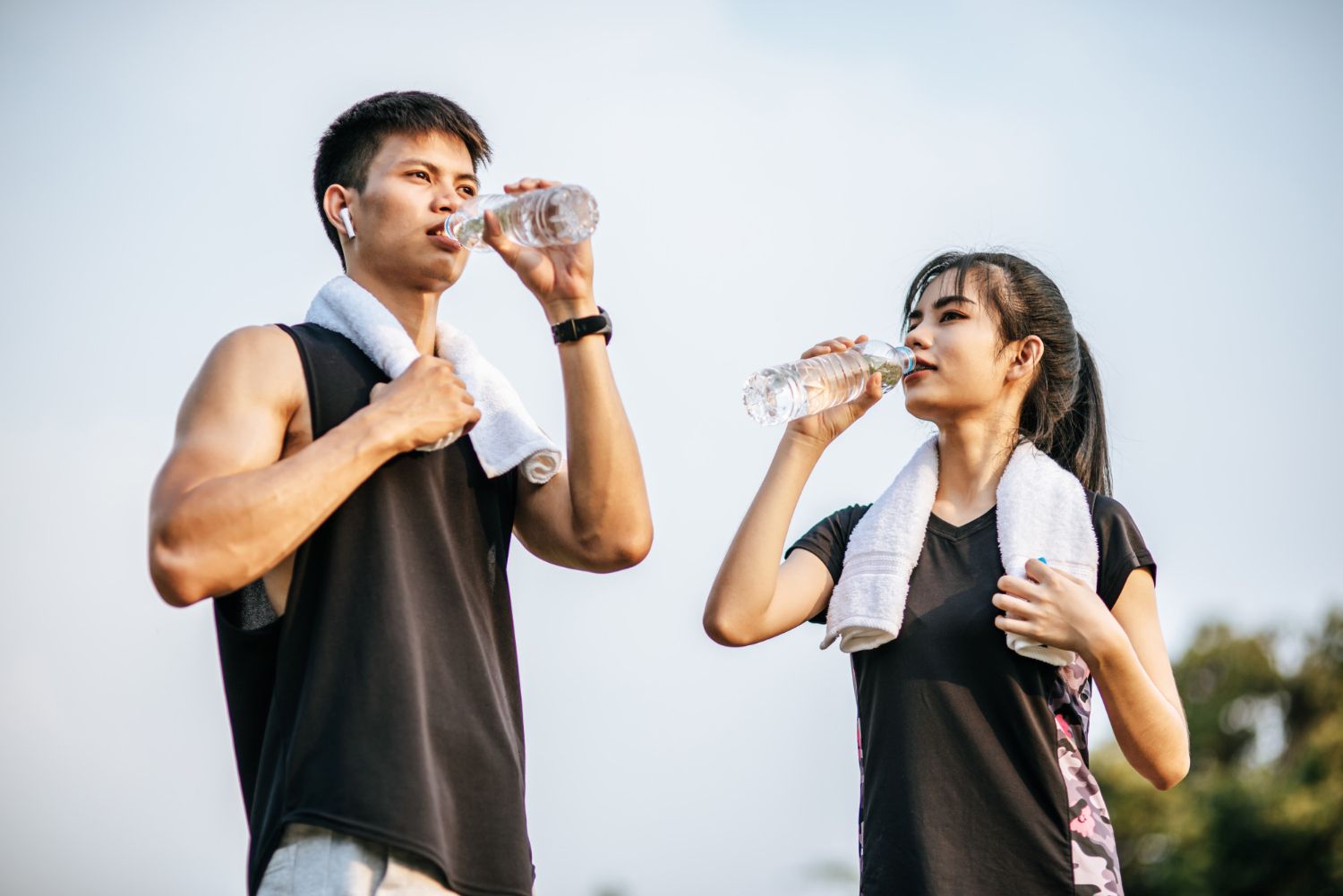 Perbanyak Minum Air Putih.jpg